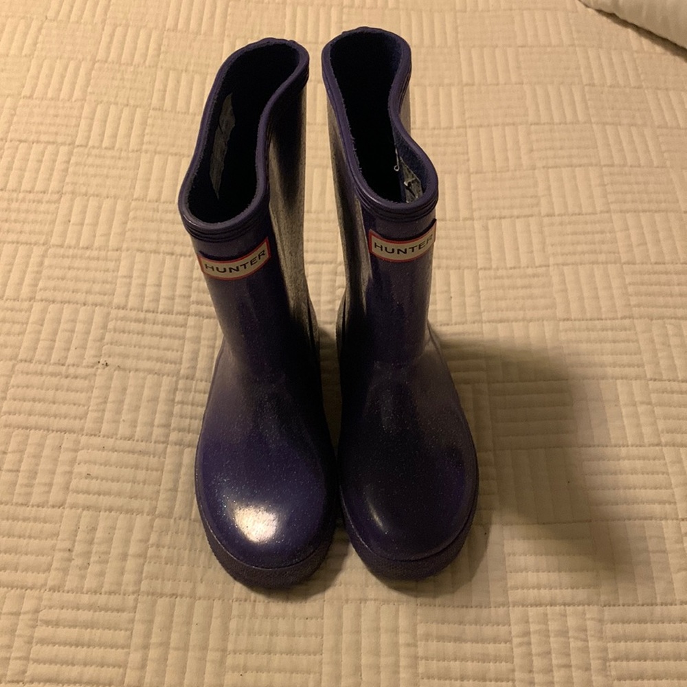 Girls Hunter rain boot. Purple sparkles. Size 10